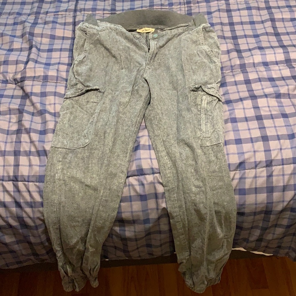 Chip & Pepper Gray Cargo Joggers